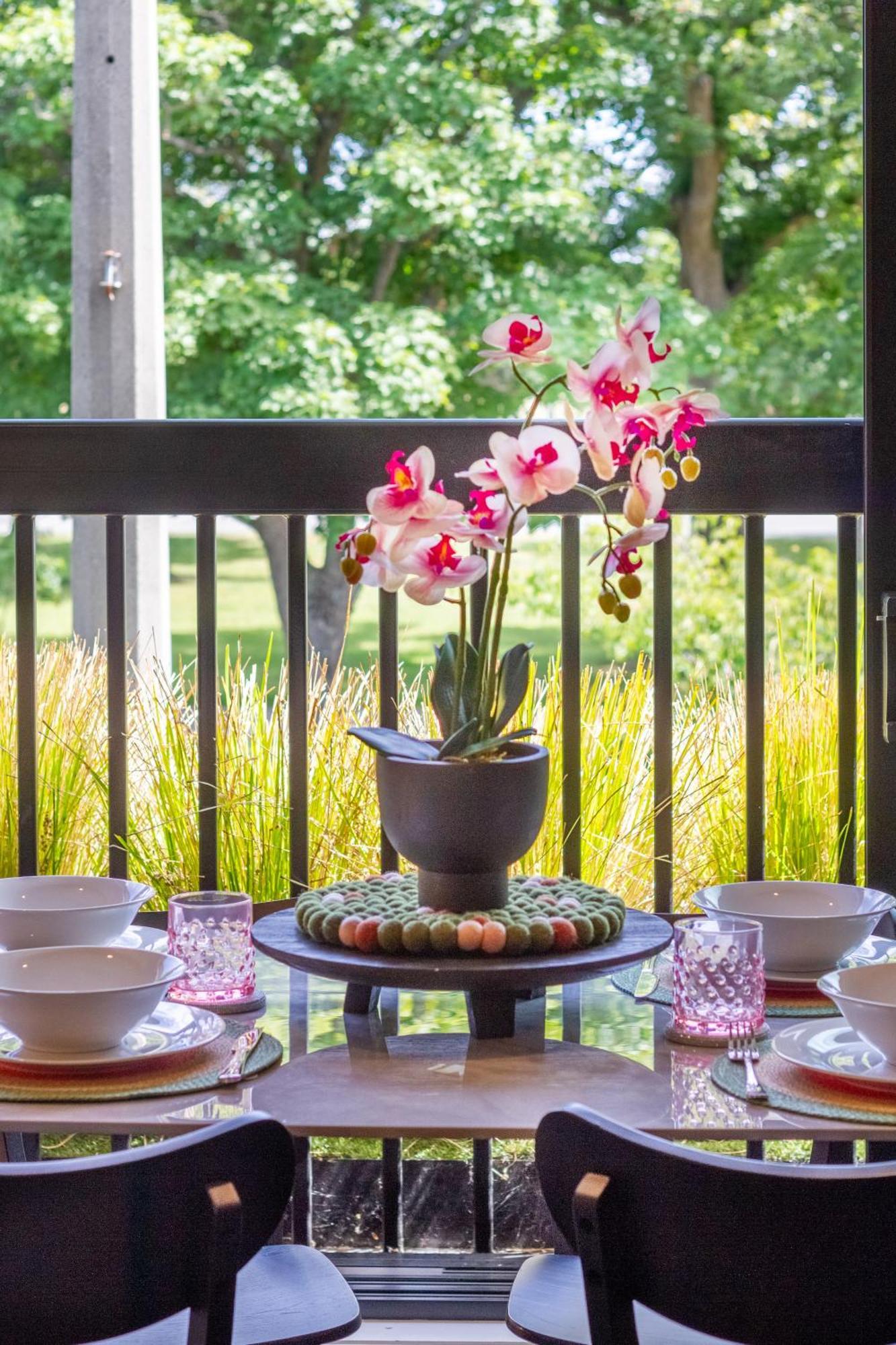Cozy 1-Bed Apartment With Park Views, Sleeps 4 Christchurch Kültér fotó